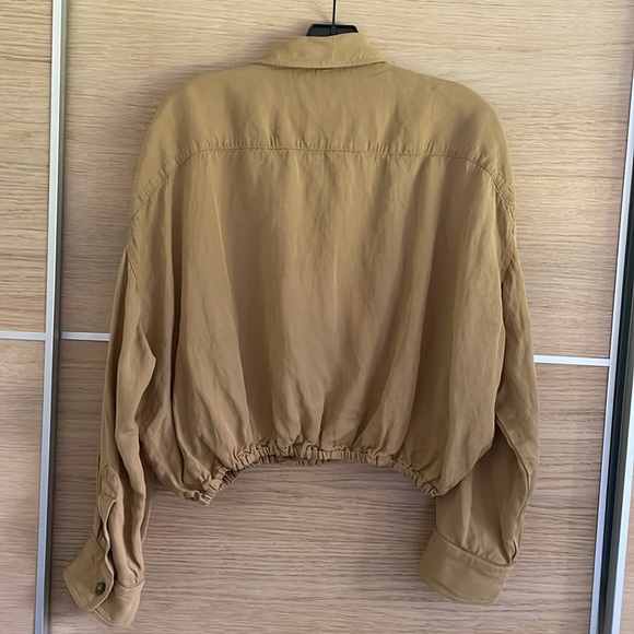 R13 Crossover utility bubble shirt in khaki - Picture 7 of 10